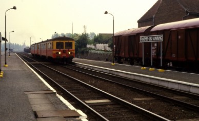 Frasnes-lez-Anvaing - TH 84-7053.jpg